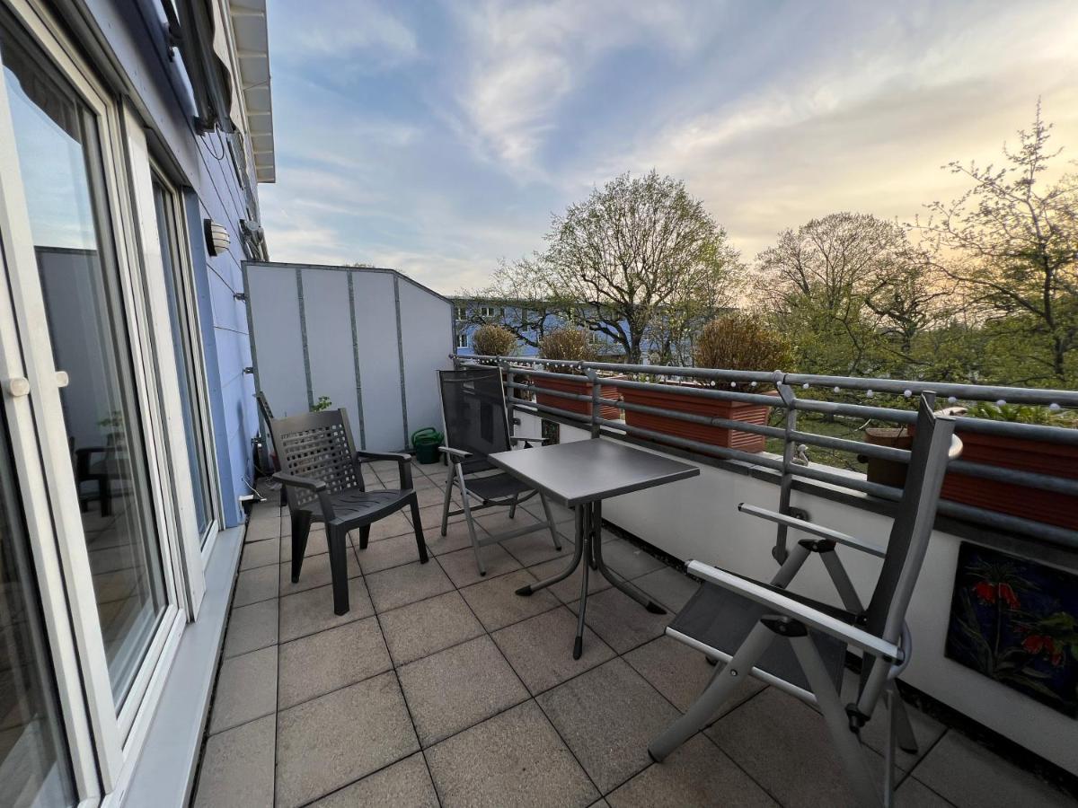Maisonette Penthouse Fuer 8 Personen By Rabe - Free Netflix & Kostenloser Parkplatz & Grosse Terrasse Karlsruhe Esterno foto