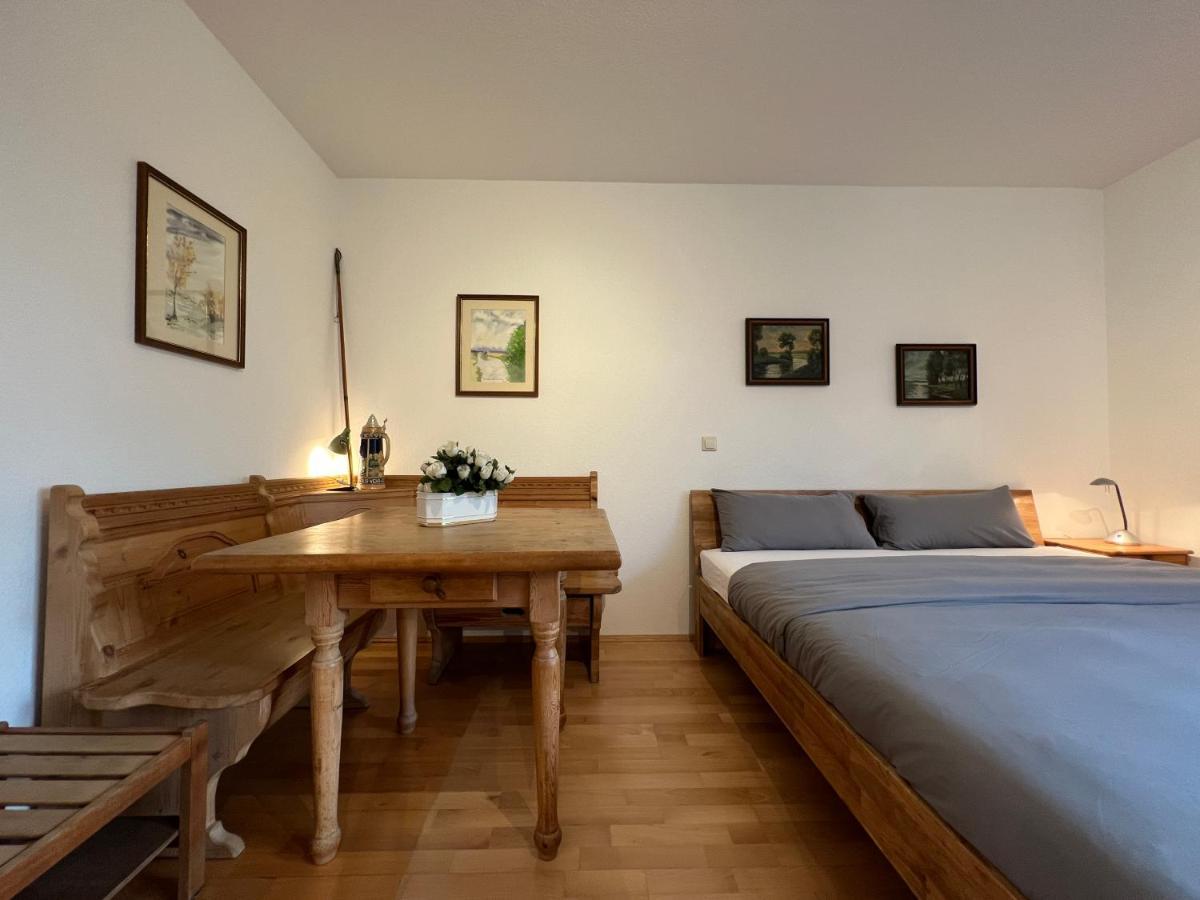 Maisonette Penthouse Fuer 8 Personen By Rabe - Free Netflix & Kostenloser Parkplatz & Grosse Terrasse Karlsruhe Esterno foto