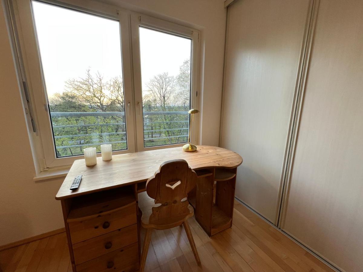 Maisonette Penthouse Fuer 8 Personen By Rabe - Free Netflix & Kostenloser Parkplatz & Grosse Terrasse Karlsruhe Esterno foto