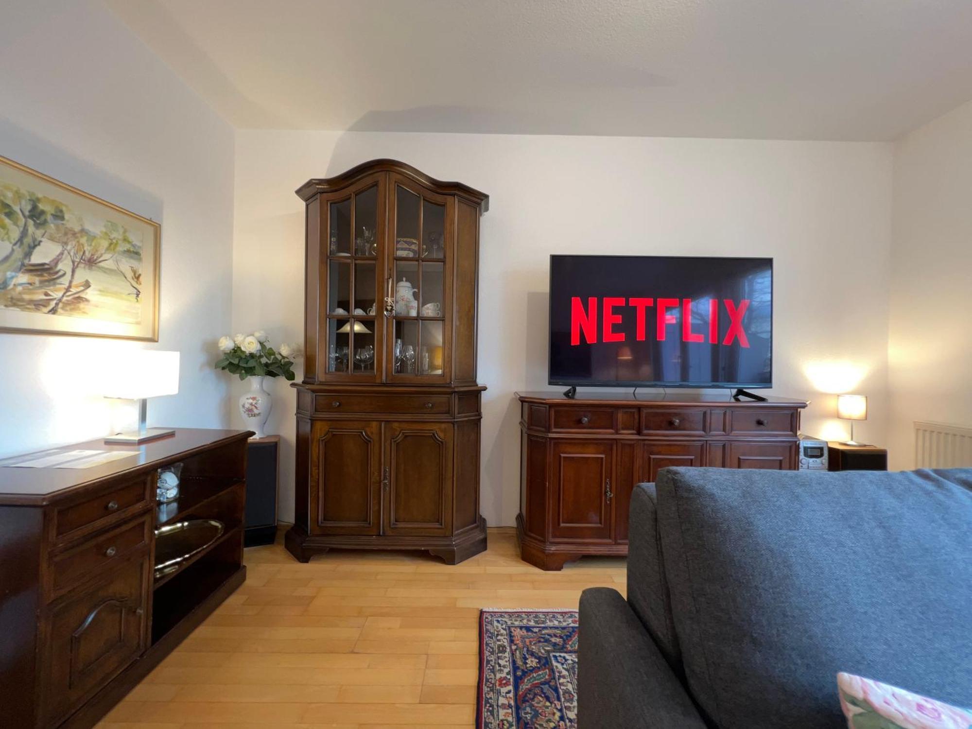 Maisonette Penthouse Fuer 8 Personen By Rabe - Free Netflix & Kostenloser Parkplatz & Grosse Terrasse Karlsruhe Esterno foto